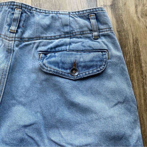 Light Wash BDG Urban Outfitters Paper Bag High Rise Jeans - Picture 4 of 10